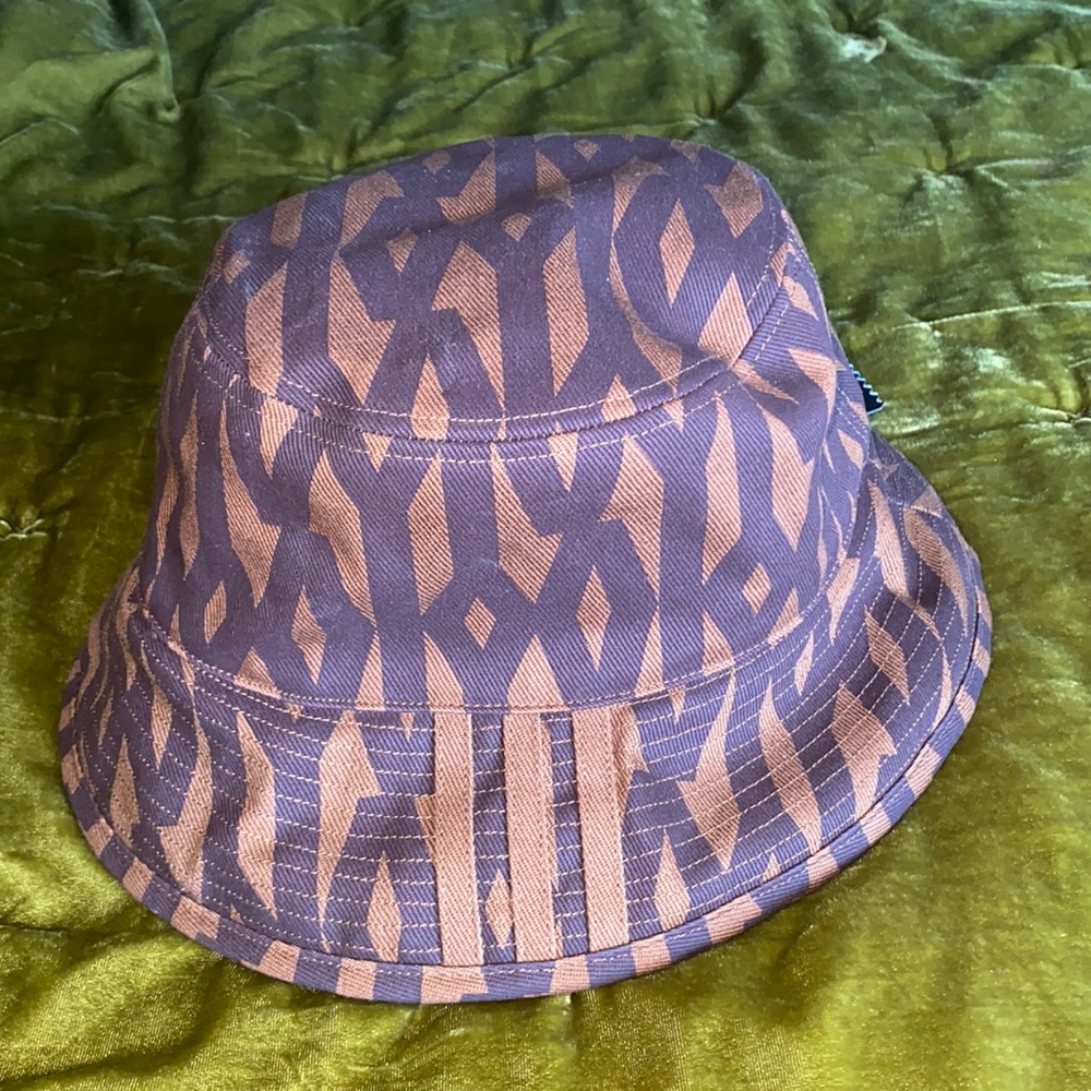 Brand NWT Brown IVY PARK Bucket Hat